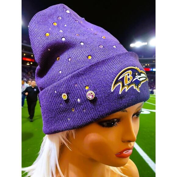 Baltimore Ravens Purple Beanie design with Logo Gold & Purple Rhinestones - Picture 3 of 6
